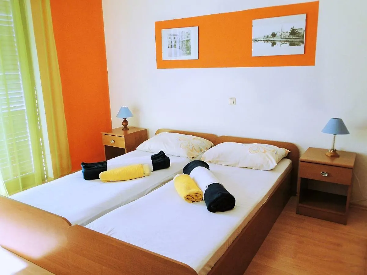 تروغير Apartments And Room Vikeli كرواتيا
