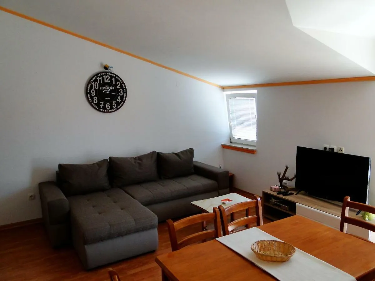 تروغير Apartments And Room Vikeli كرواتيا
